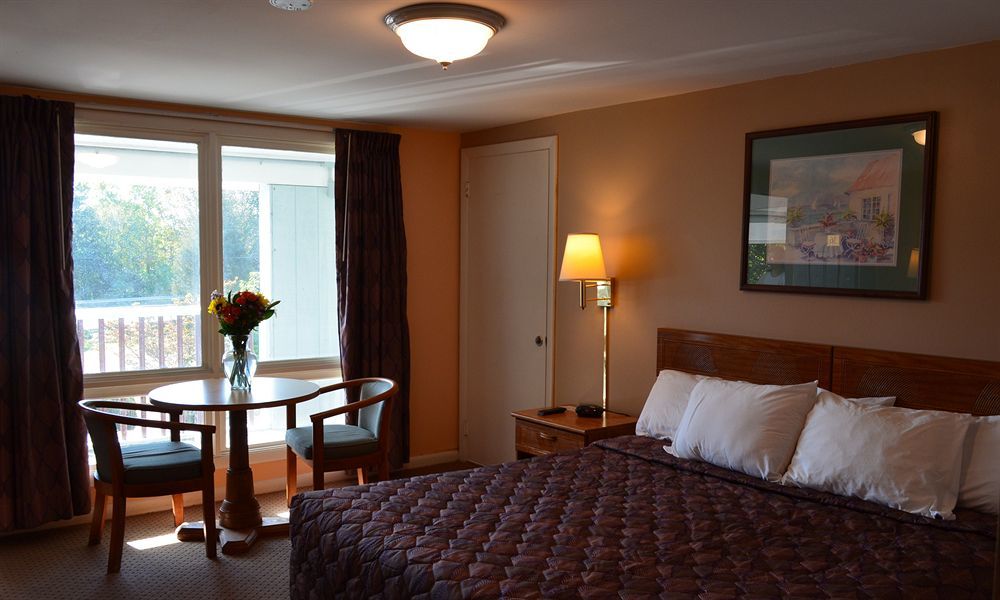 Liberty Inn Олд Сейбрук Екстериор снимка